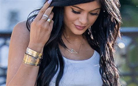 cartier love kylie jenner|cartier love bracelet 1960s.